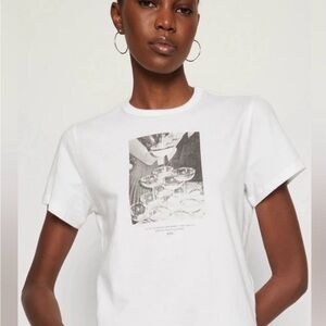 Abercrombie & Fitch White Graphic Short Sleeve Tee